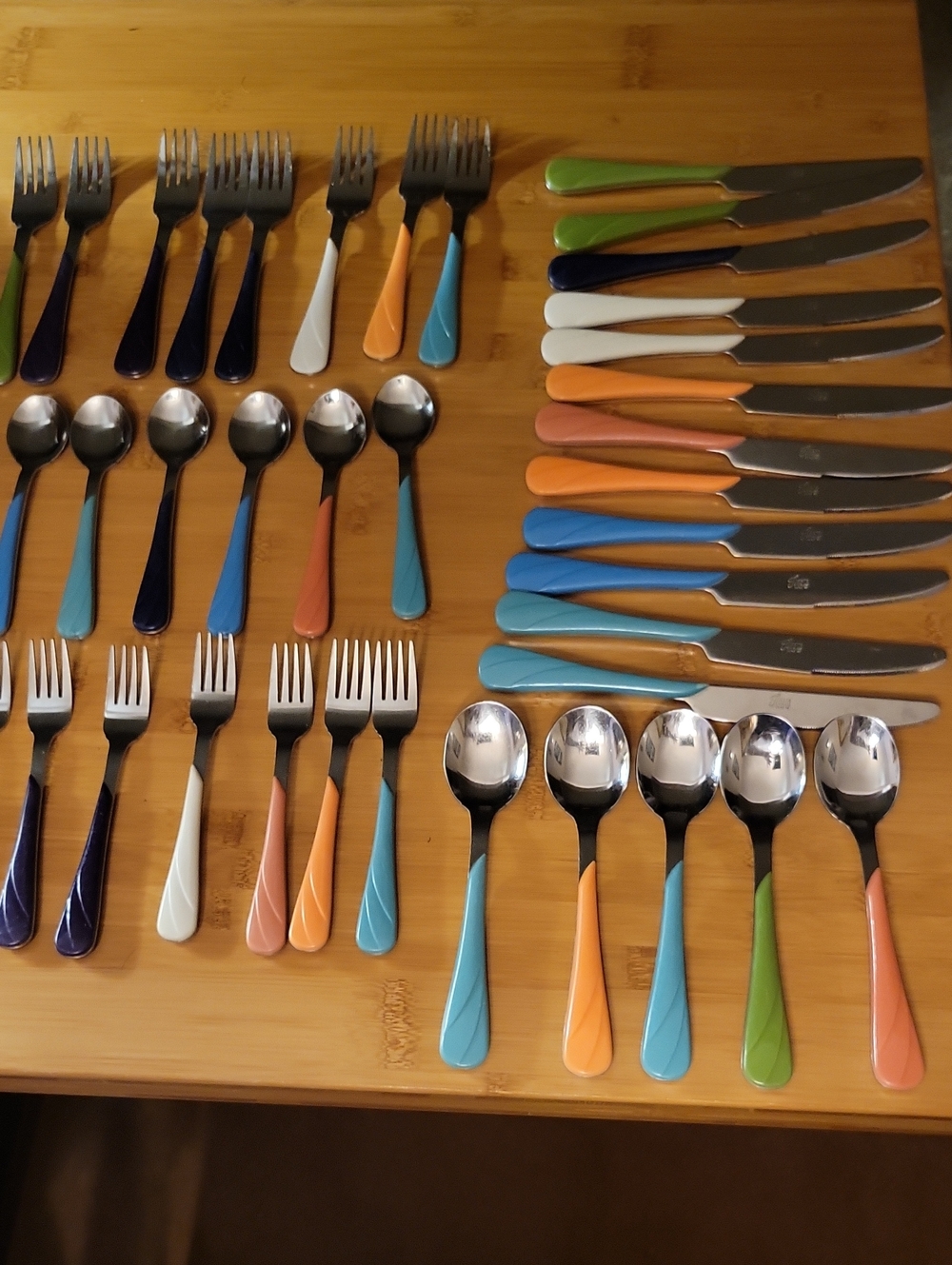 Vintage Fiesta Swirl 40 Pcs Colorful Mixed Flatware Set - Multicolor Handle